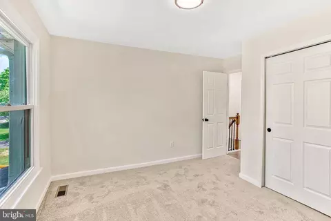 10091 Greenleaf Dr, Manassas, VA 20110 photo 37