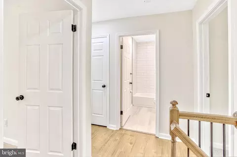 10091 Greenleaf Dr, Manassas, VA 20110 photo 28