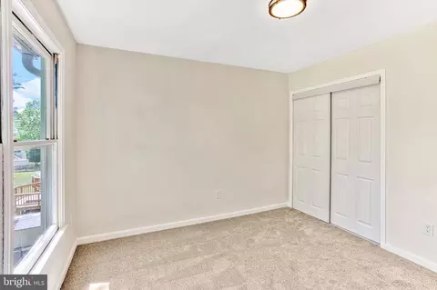 10091 Greenleaf Dr, Manassas, VA 20110 photo 32