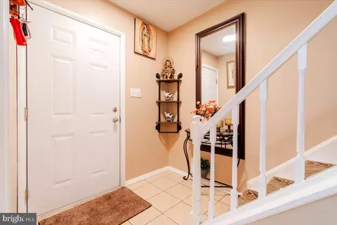 Entry Way - 9061 Mcclellan Comn Comn, Manassas, VA 20110 photo 1 of 2