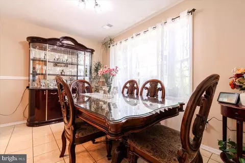 Dining - 9061 Mcclellan Comn Comn, Manassas, VA 20110 photo 1 of 4