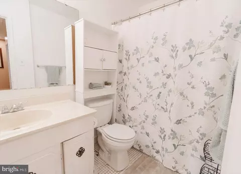 Bath - 9061 Mcclellan Comn Comn, Manassas, VA 20110 photo 3 of 3
