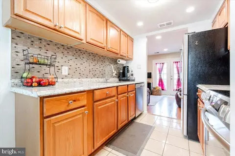 Kitchen - 9061 Mcclellan Comn Comn, Manassas, VA 20110 photo 1 of 4