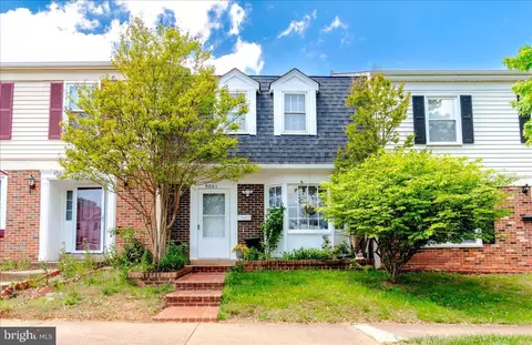 9061 Mcclellan Comn Comn, Manassas, VA 20110