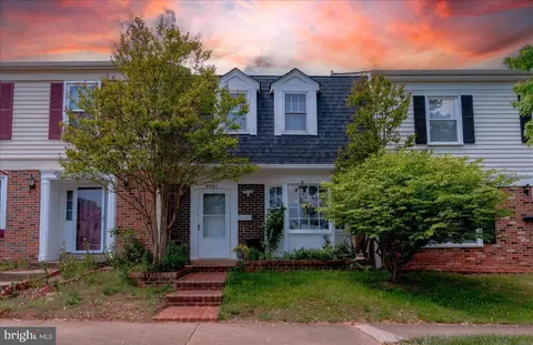 Exterior - 9061 Mcclellan Comn Comn, Manassas, VA 20110 photo 2 of 10