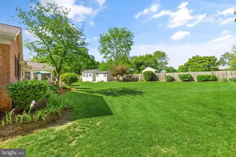 Exterior - 8917 Peabody St, Manassas, VA 20110 photo 7 of 13