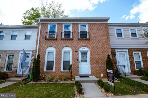 8414 Piney Point Ct, Manassas, VA 20110
