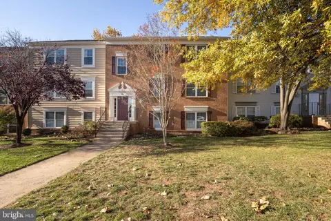 9310 Niki Pl #302, Manassas, VA 20110