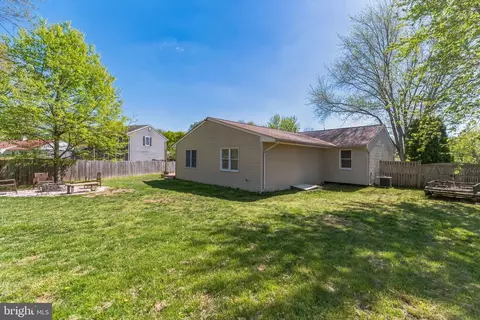 Exterior - 10307 Poe Dr, Manassas, VA 20110 photo 4 of 7