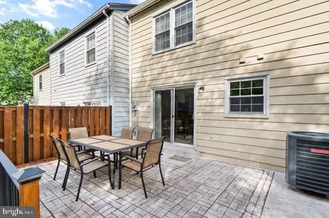 Exterior - 9008 Patterson Pl, Manassas, VA 20110 photo 7 of 9