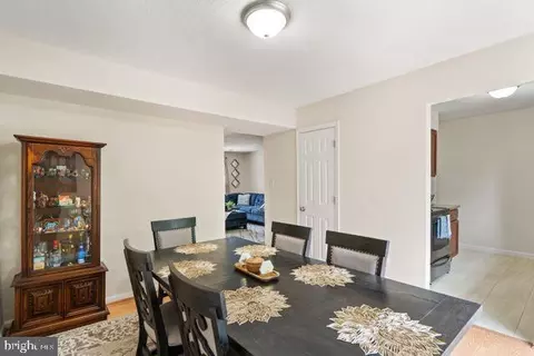 Dining - 9008 Patterson Pl, Manassas, VA 20110 photo 2 of 2