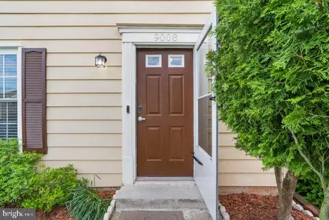Entry Way - 9008 Patterson Pl, Manassas, VA 20110 photo 1 of 5