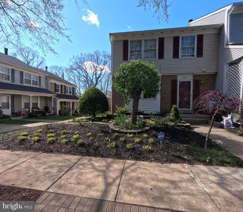 9044 Old Hickory Ct, Manassas, VA 20110 photo 3