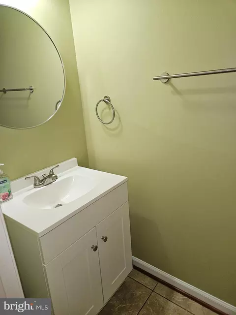 9044 Old Hickory Ct, Manassas, VA 20110 photo 24