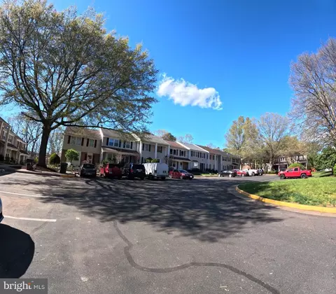 9044 Old Hickory Ct, Manassas, VA 20110 photo 6