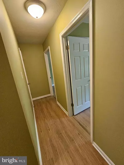 9044 Old Hickory Ct, Manassas, VA 20110 photo 11