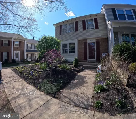 9044 Old Hickory Ct, Manassas, VA 20110 photo 8