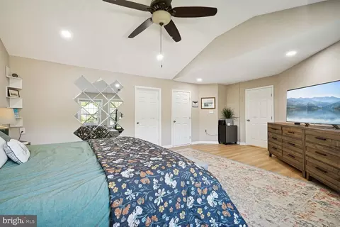 Bedroom - 9502 Vinnia Ct, Manassas, VA 20110 photo 1 of 4