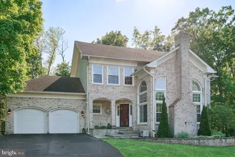 Exterior - 9502 Vinnia Ct, Manassas, VA 20110 photo 2 of 9