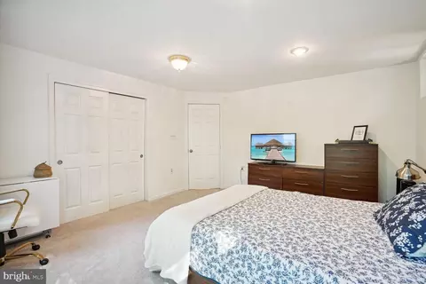 Bedroom - 9502 Vinnia Ct, Manassas, VA 20110 photo 4 of 4
