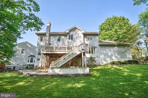 Exterior - 9502 Vinnia Ct, Manassas, VA 20110 photo 6 of 9