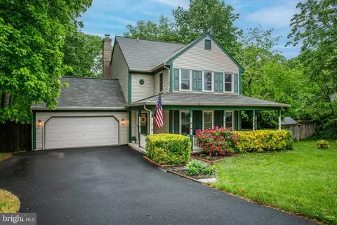 Exterior - 10243 Battlefield Dr, Manassas, VA 20110 photo 3 of 29