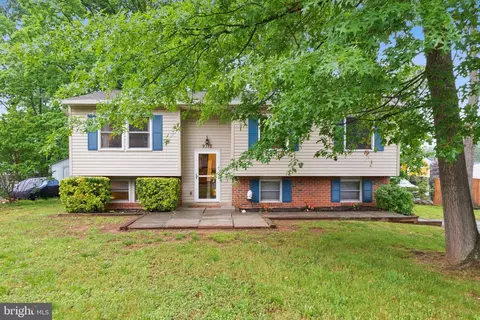 9372 Fernwood Ct, Manassas, VA 20110