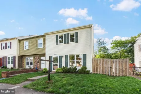 Exterior - 9077 Mcclellan Comn Comn, Manassas, VA 20110 photo 3 of 5