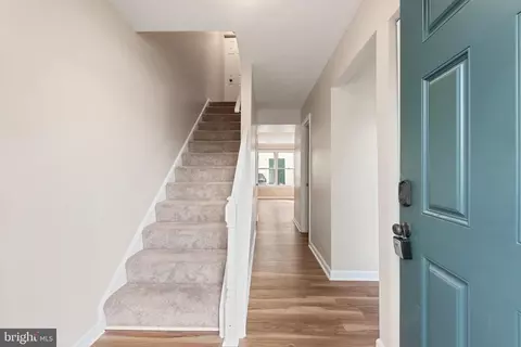 Entry Way - 9077 Mcclellan Comn Comn, Manassas, VA 20110 photo 1 of 2