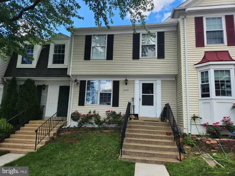 8449 Georgian Ct, Manassas, VA 20110