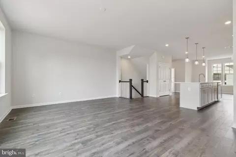9397 Barnes Loop, Manassas, VA 20110 photo 4