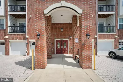 10275 Fountain Cir #303, Manassas, VA 20110