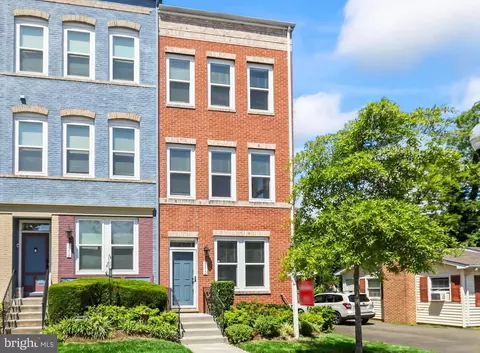 9312 Fairview Ave, Manassas, VA 20110