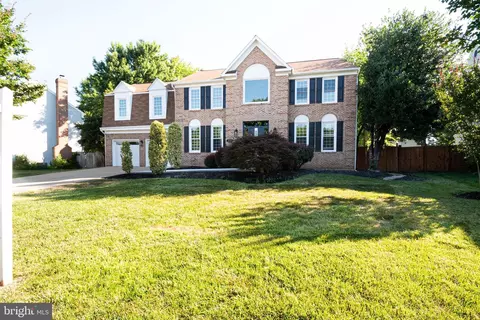 9605 Mercedes Dr, Manassas, VA 20110