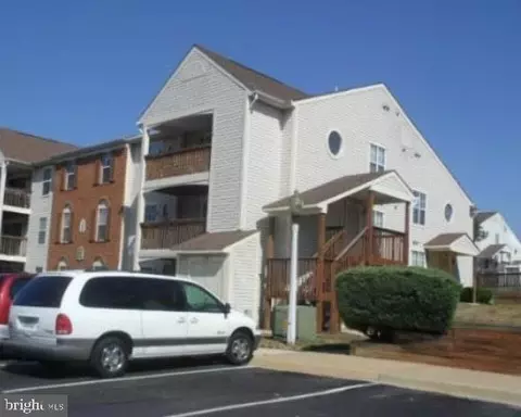 9385 Scarlet Oak Dr, Manassas, VA 20110