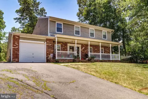 8150 Bayberry Ct, Manassas, VA 20110