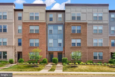 10442 Ratcliffe Trl, Manassas, VA 20110