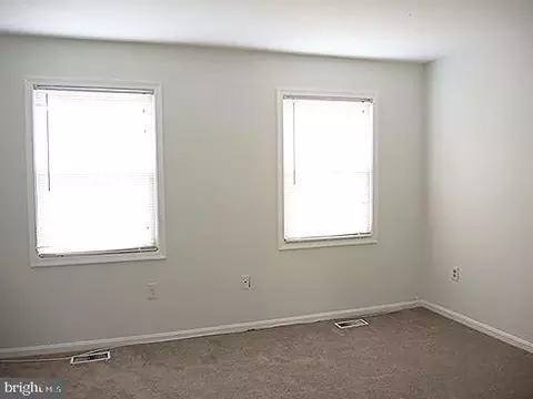Bedroom - 9075 Silver Maple Ct, Manassas, VA 20110 photo 1 of 3