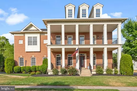 9287 Sumner Lake Blvd, Manassas, VA 20110