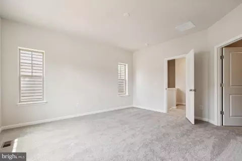 Entry Way - 9377 Barnes Loop, Manassas, VA 20110 photo 6 of 10