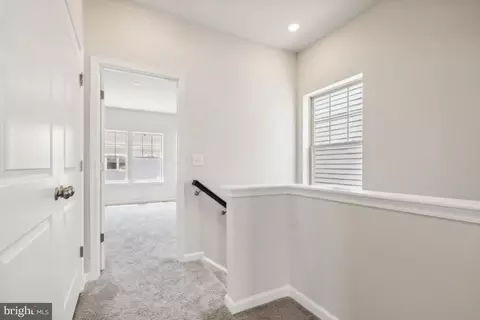 Entry Way - 9377 Barnes Loop, Manassas, VA 20110 photo 8 of 10