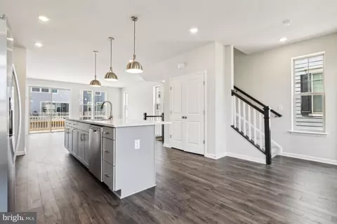 Entry Way - 9377 Barnes Loop, Manassas, VA 20110 photo 4 of 10