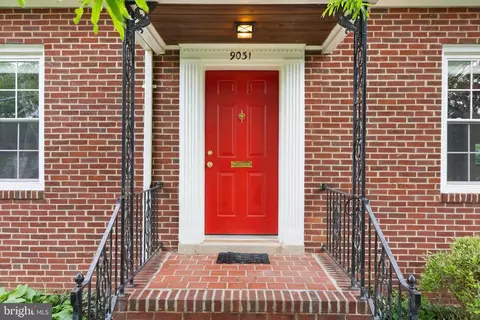 9031 Grant Ave, Manassas, VA 20110