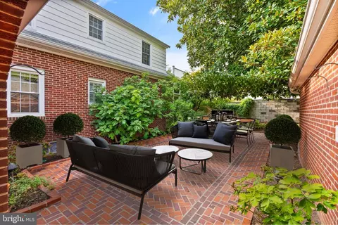 Exterior - 9031 Grant Ave, Manassas, VA 20110 photo 1 of 23
