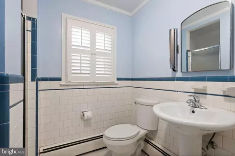 Bath - 9031 Grant Ave, Manassas, VA 20110 photo 1 of 4