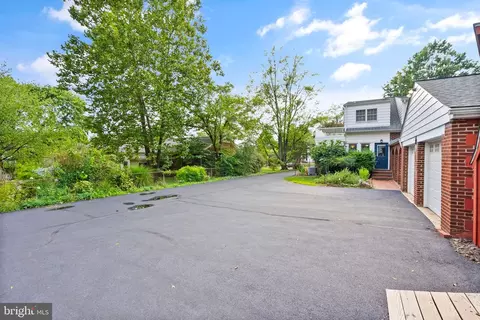 Exterior - 9031 Grant Ave, Manassas, VA 20110 photo 17 of 23