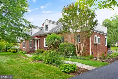 Exterior - 9031 Grant Ave, Manassas, VA 20110 photo 4 of 23