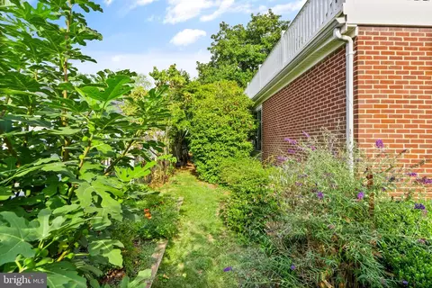 Exterior - 9031 Grant Ave, Manassas, VA 20110 photo 15 of 23
