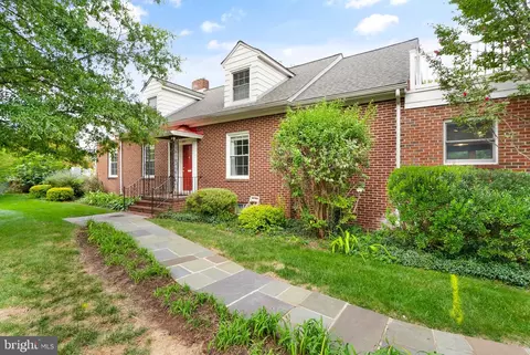 Exterior - 9031 Grant Ave, Manassas, VA 20110 photo 6 of 23