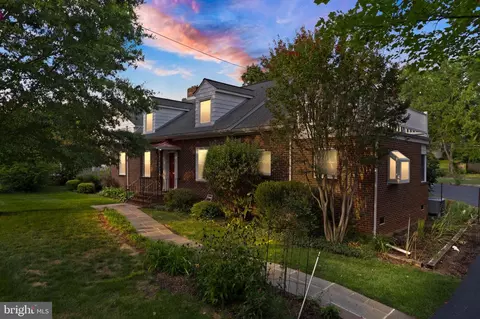 Exterior - 9031 Grant Ave, Manassas, VA 20110 photo 2 of 23